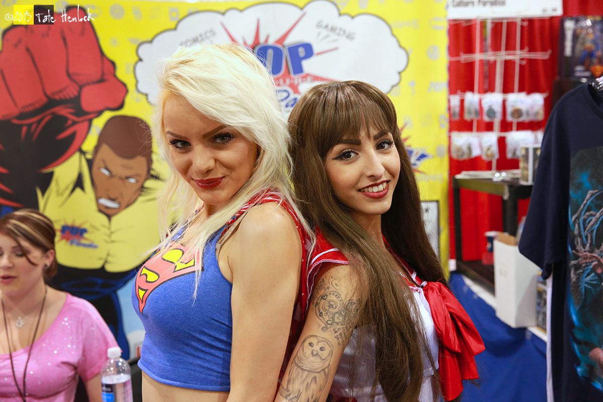 2013 Phoenix Comicon 54 Klarra and Beverly Zoey