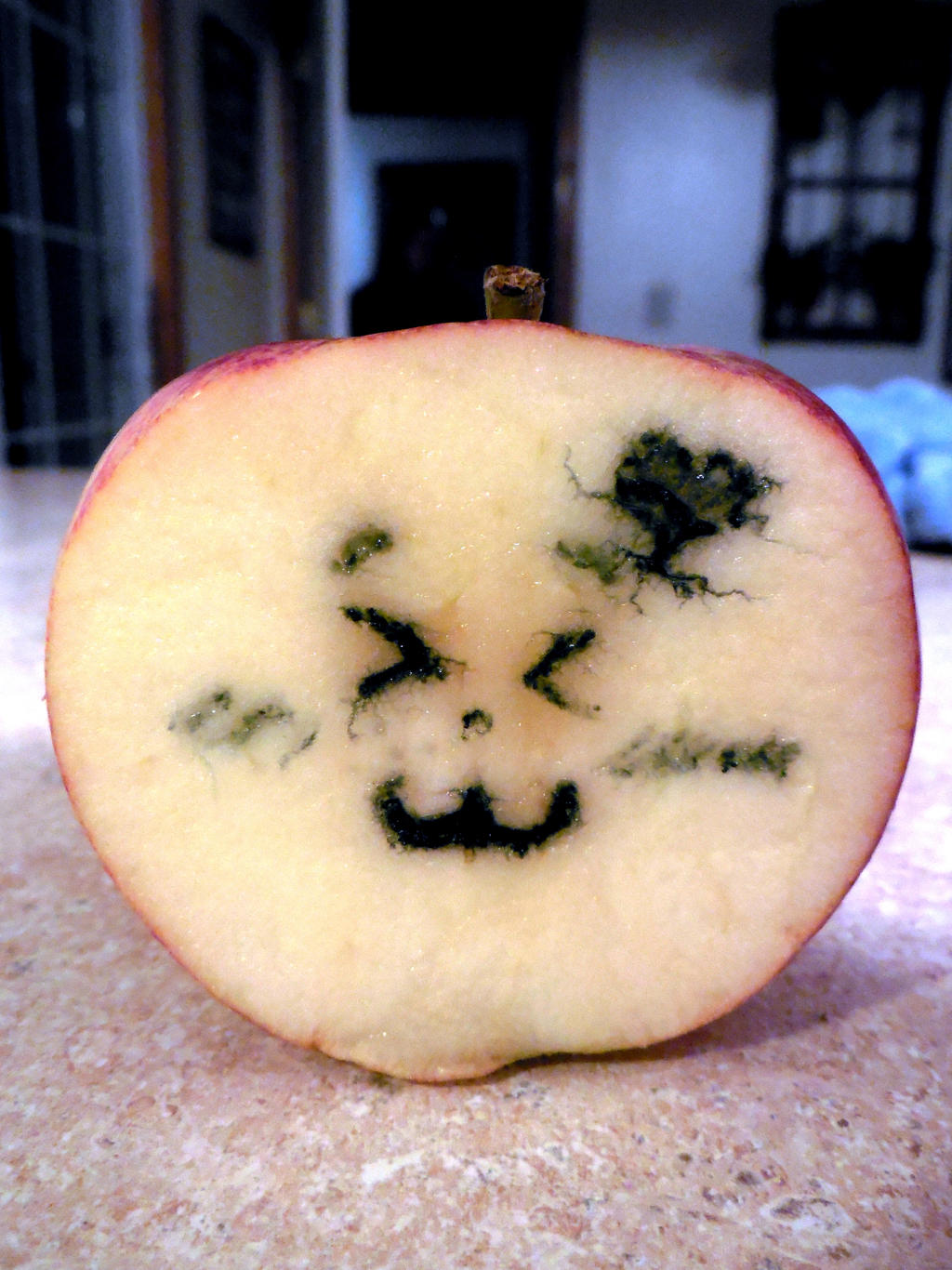 Apple Horrors 1 (Before)