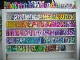 My little Pony G4 Blind Bag Shelf *update again*