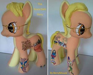 My little Pony Custom giant size Roald Dahl Pony