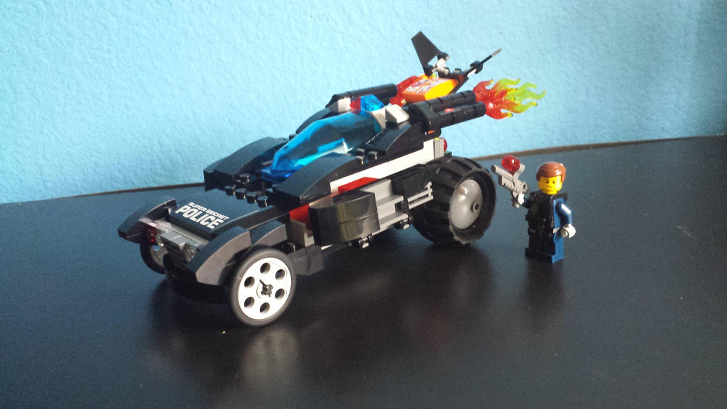 Officer Emmet's Police Car 