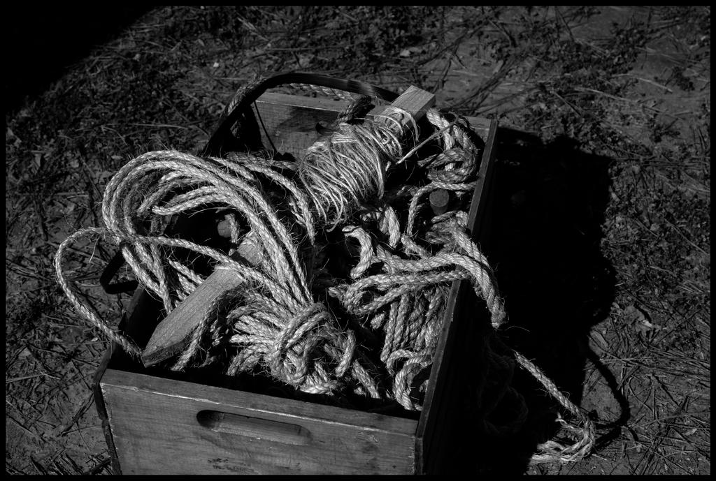 Box Ang Two Ropes Ropes in Box by WhisperOnHisLips on DeviantArt