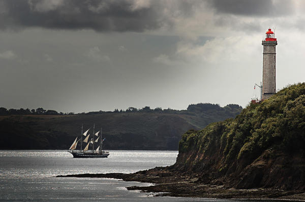 Le Belem entre dans la rade