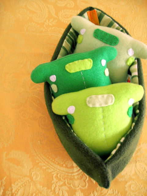 Peapod Pups by casscc