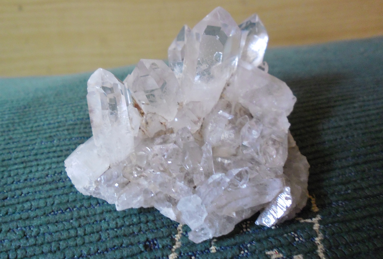 Quartz crystal cluster