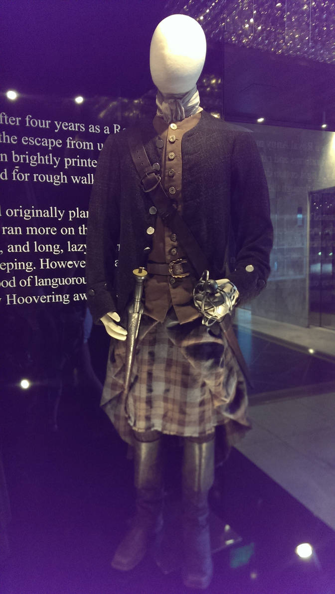 Upclose James Fraser MacKenzie Tartan by IreneAdler76