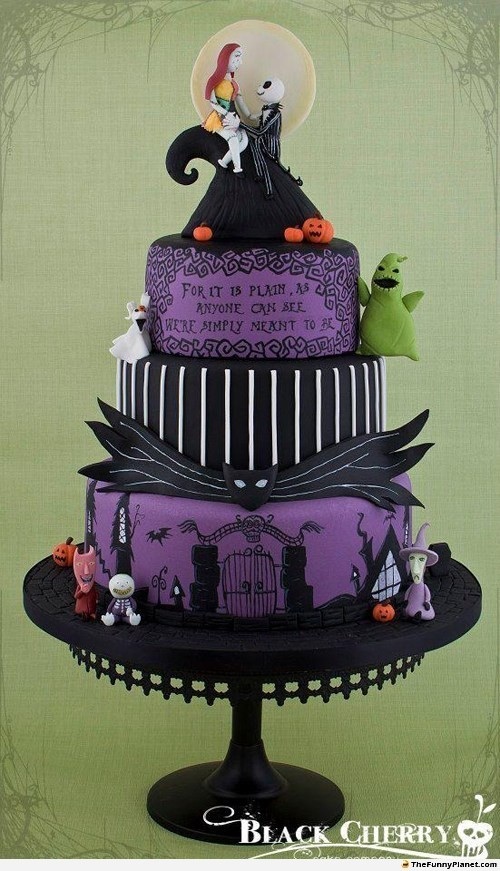 Beautiful Nightmare Before Christmas cake