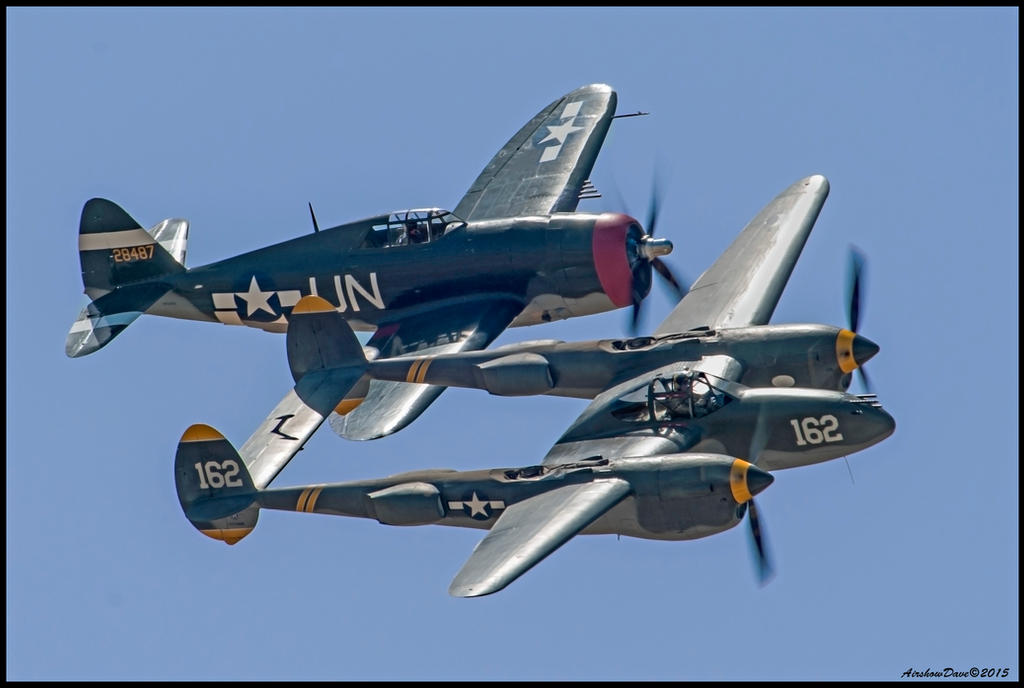 p_38_lightning_and_p_47_thunderbolt_by_airshowdave_d9dln2h-fullview.jpg