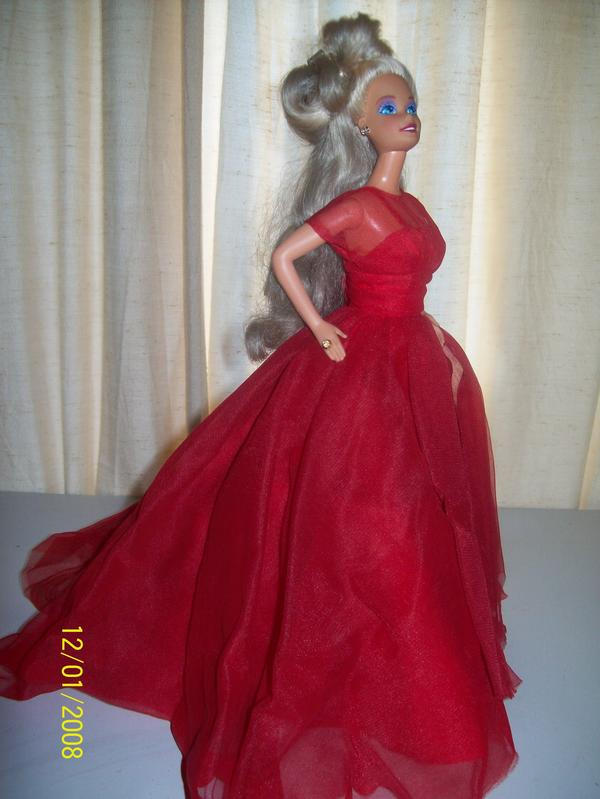 Barbie Evening Flame C. 1991 Vintage Limited Edition Doll MIB Gorgeous Barbie in Red Tulle Gown Barbie Evening Flame C. 1991 Vintage Limited Edition Doll MIB Gorgeous Barbie in Red Tulle Gown