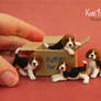 Miniature 1:12 Beagle Puppies