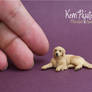 Miniature 1:24 scale Golden Retriever