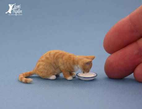 Miniature 1:12 Ginger Cat Sculpture