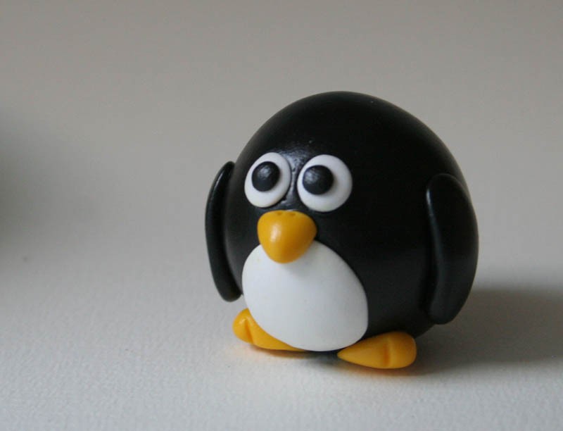 Just A Big Round Penguin by fliepsiebieps on DeviantArt Just A Big Round Penguin by fliepsiebieps on DeviantArt