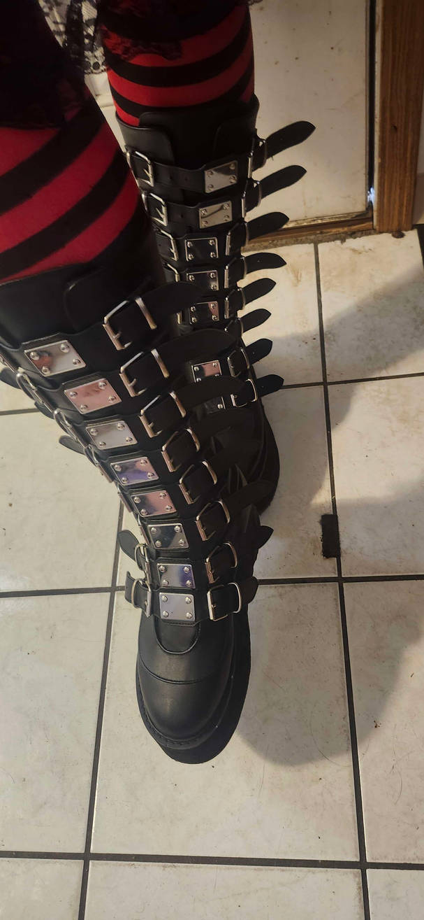 Bow at my boots by nekoweenpaws on DeviantArt