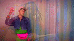 Smosh - Fanny Pack Hairspray GIF (4)