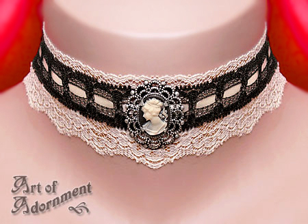 Champagne Cameo Lace Choker