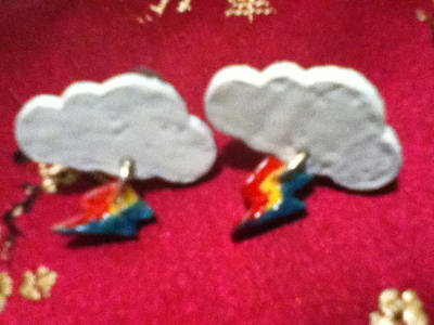 Rainbow Dash CM Earrings