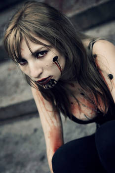 Zombie girl 2