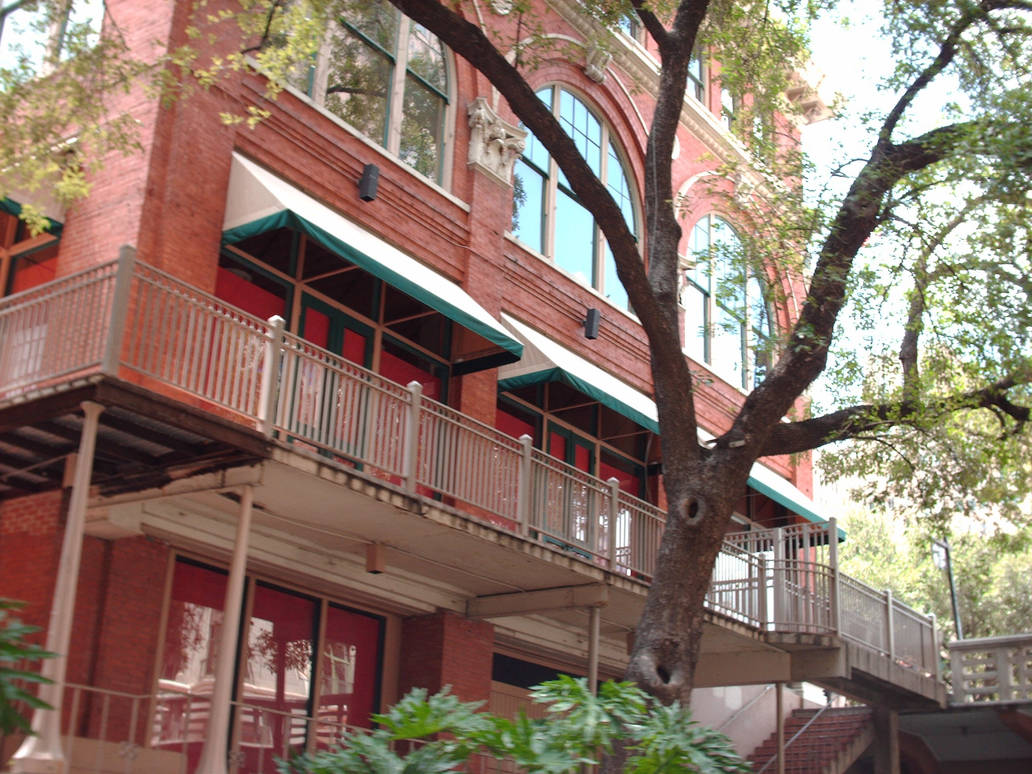 Red Beauty by SakuraPhoenix on DeviantArt