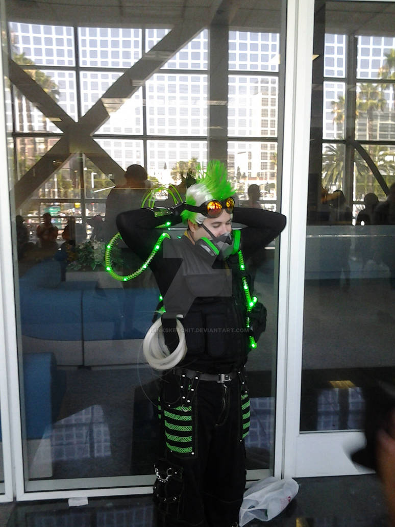 Raver...guy...person... by LinkSketchit on DeviantArt