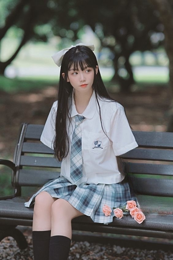 armless girl by SAKURA-sunrize on DeviantArt