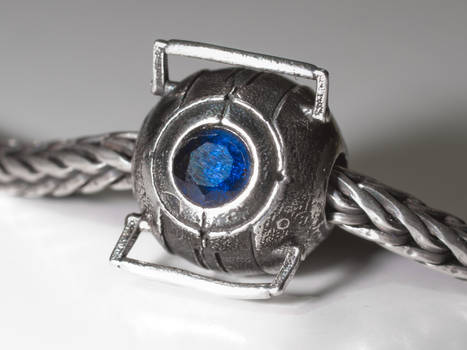 Shapeways Silver Wheatley Bead with Saphire