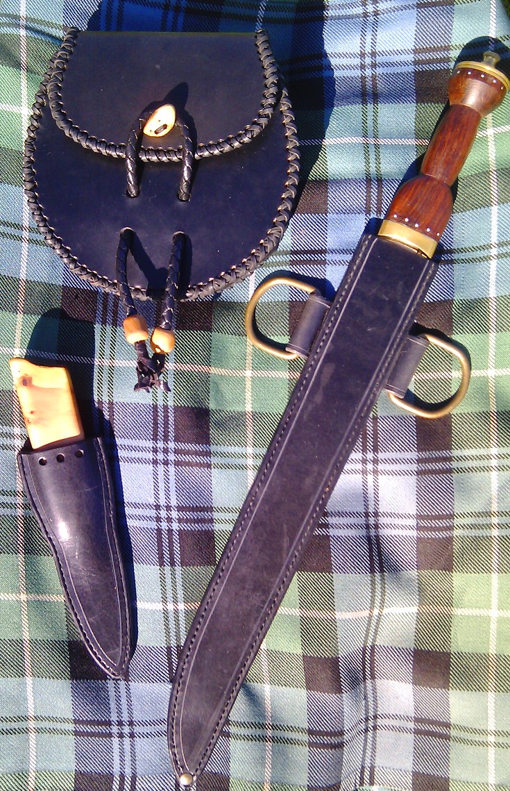 Sporran, dirk, and sgian dubh set