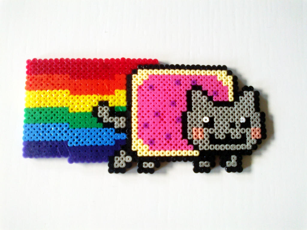 Nyan cat perler bead by pamelatherese on DeviantArt