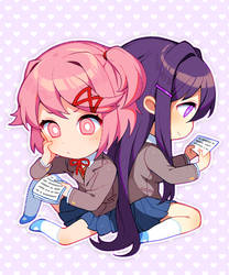 Valentines Natsuki and Yuri Chibis