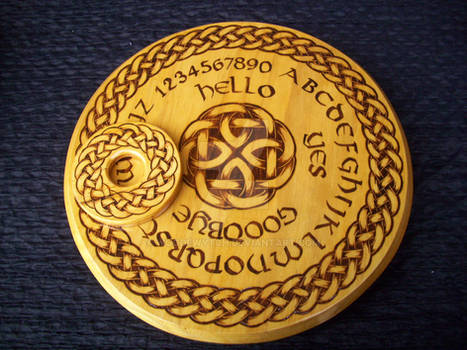 Round Celtic Ouija Board