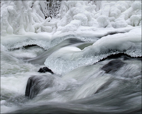 The Mountain River Freeze