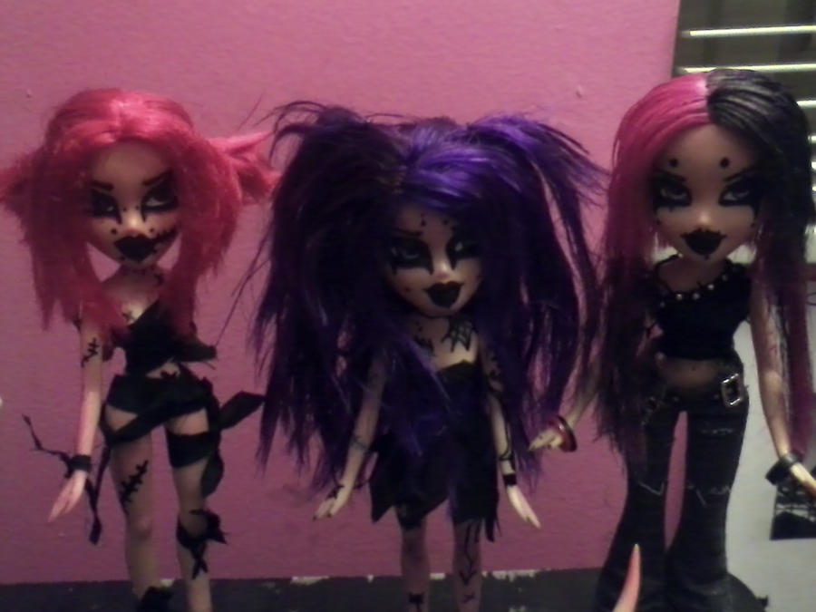 Objectified Razor Kandi Victoria, Kandi, and Razor by MotionlessRaven on DeviantArt