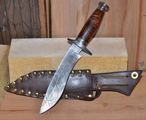 Kukri Style Knife and Sheath