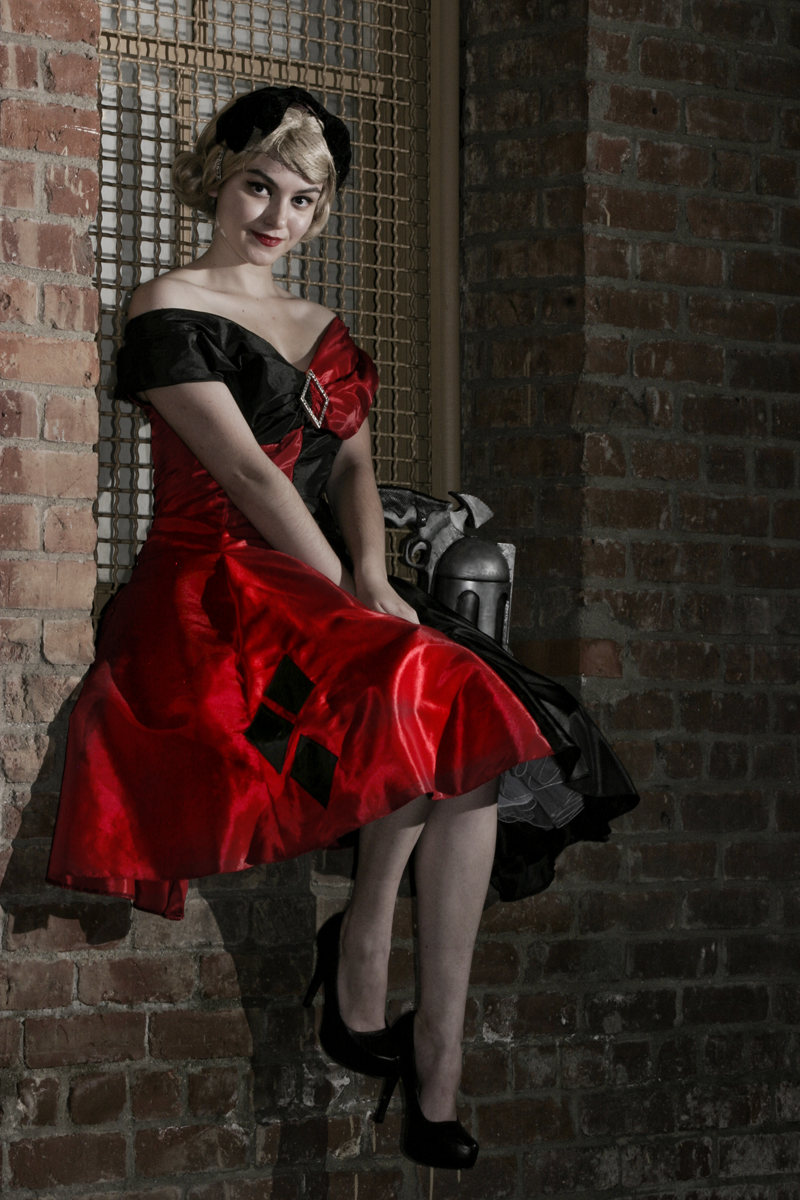 Harley Quinn Vintage Vogue by eglem