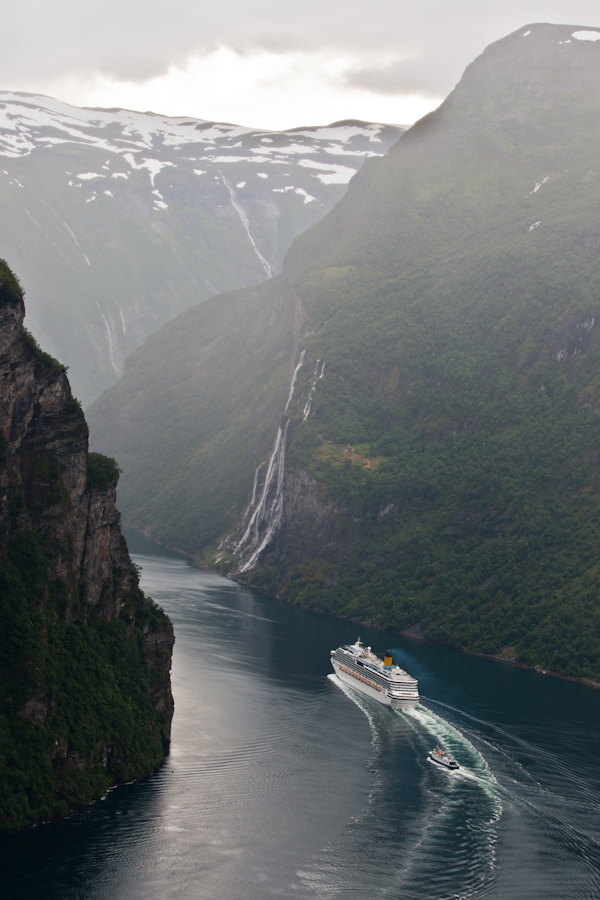 Costa Pacifica leaving Geiranger