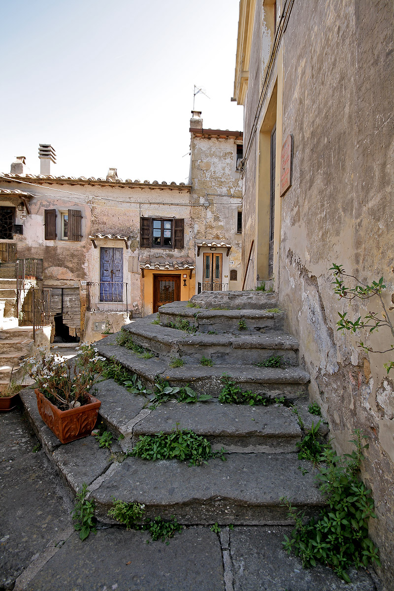 calcata italy