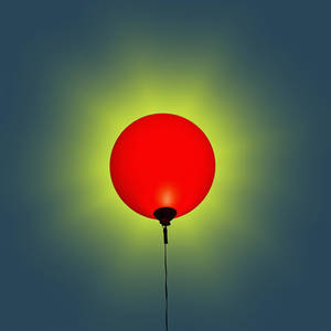 Red Ballon, blue ball, green Sun
