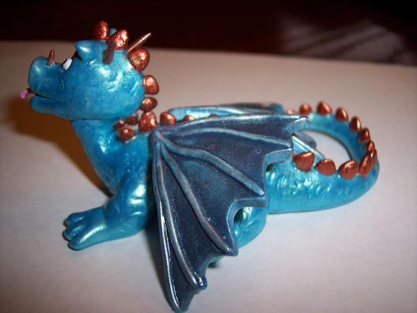 Dragon side view by Dlphnz13 on DeviantArt