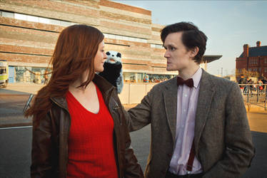 Amy, say hello to Charlie! - Doctor Who Cosplay