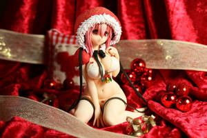 Santa Sonico Figure