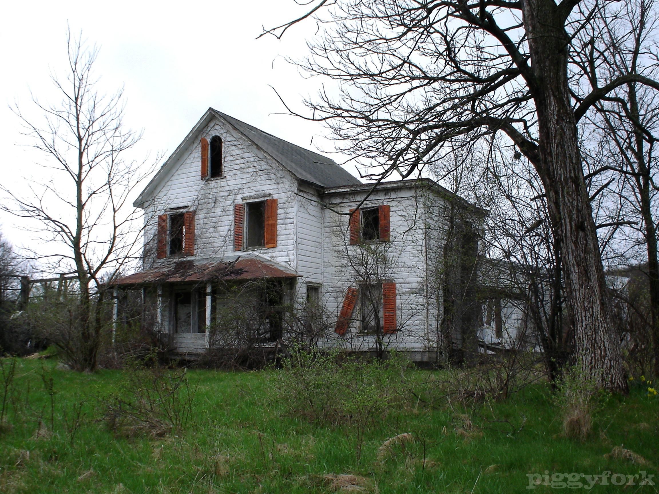 Serial Killer Farmhouse