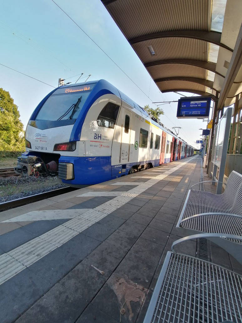 transdev Hanover suburban train 02 by MikoschWolfsoul on DeviantArt