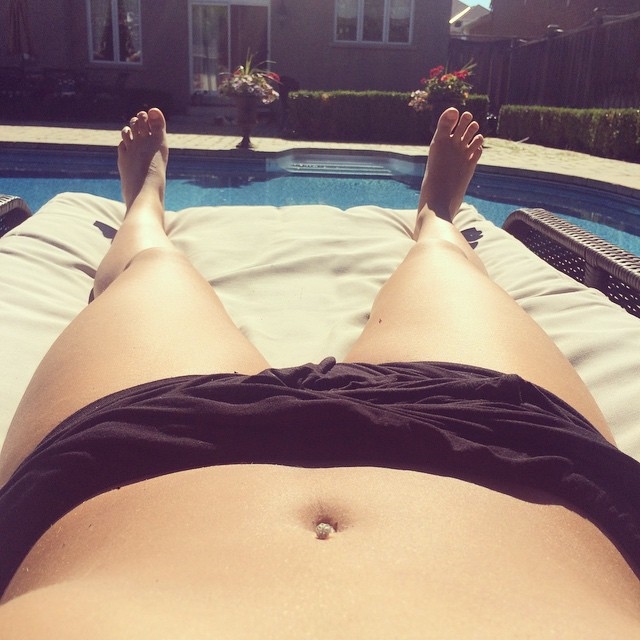 Poolside belly button