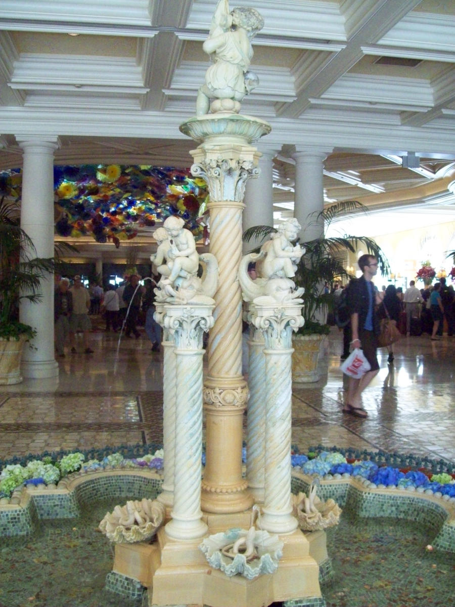 Bellagio fountain : indoors