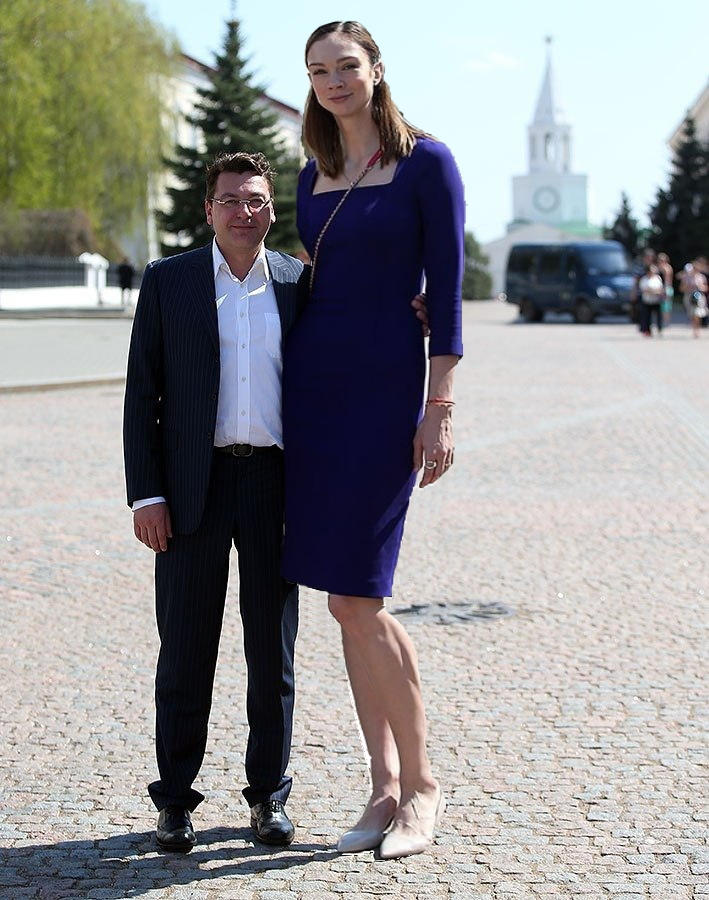 Жена выше мужа