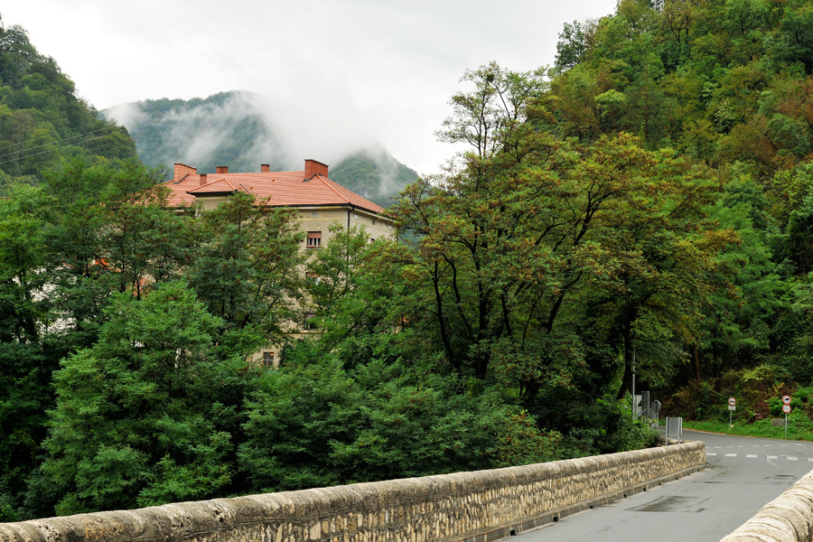 Low cloud over Zidani