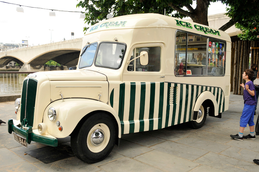 Ice cream truck, London