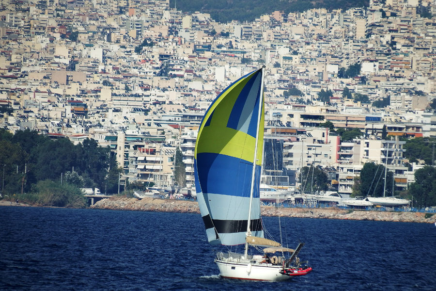 Sailing into Piraeus 1