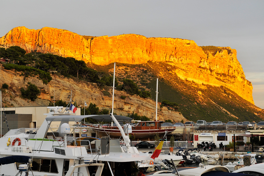 Golden sunset 1 - Cassis