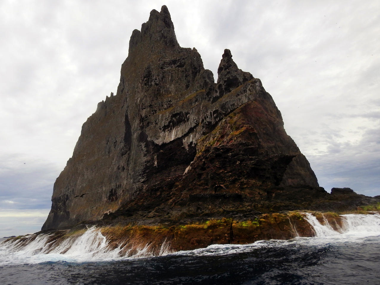 Ball's Pyramid - from a boat 1 by wildplaces on DeviantArt